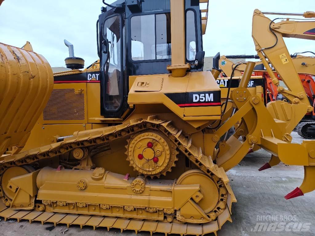 CAT D 5 M Dozers - Tratores rastos