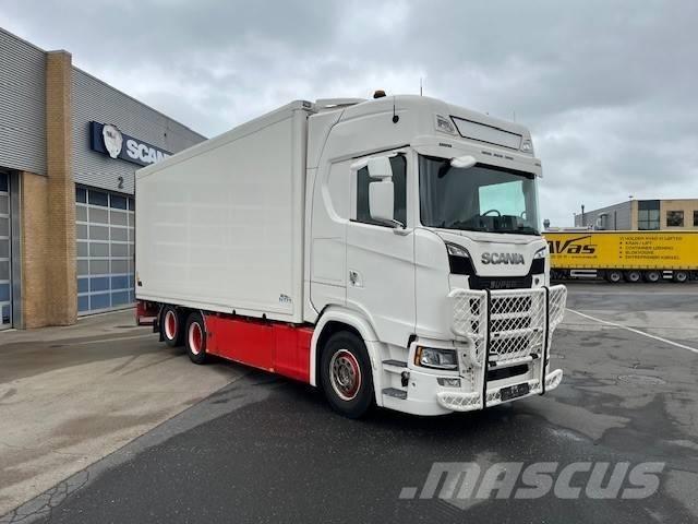 Scania S 650 Camiões de caixa fechada