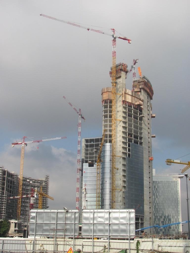 FM GRU TLX 2760 Gruas de construção