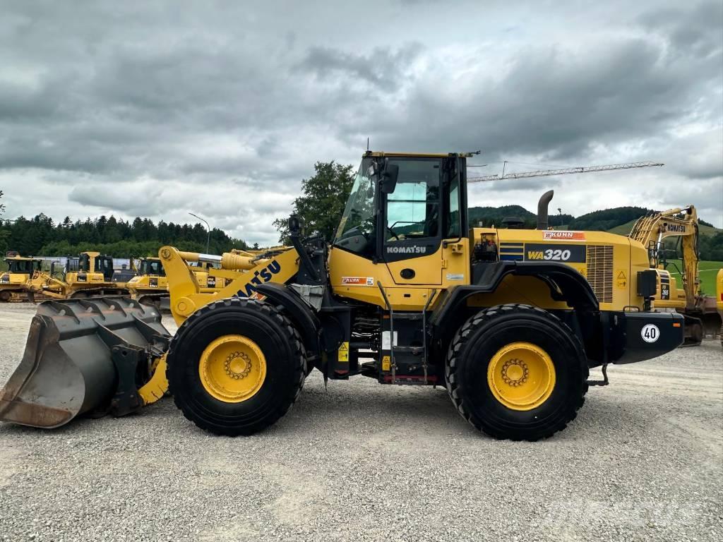Komatsu WA 320-7 Pás carregadoras de rodas