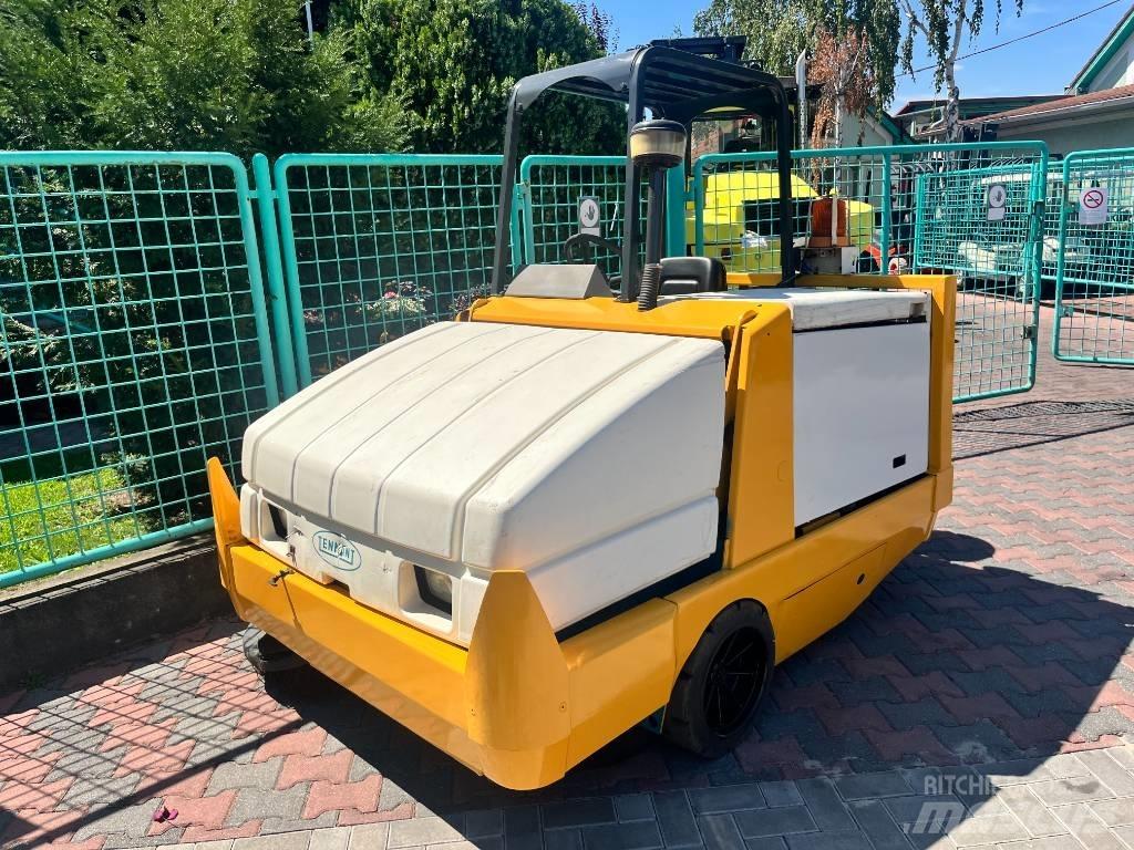 Tennant 6650D      V-2809 Espaços verdes - Outros
