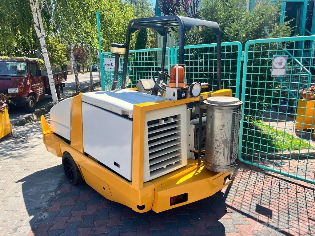 Tennant 6650D      V-2809 Espaços verdes - Outros
