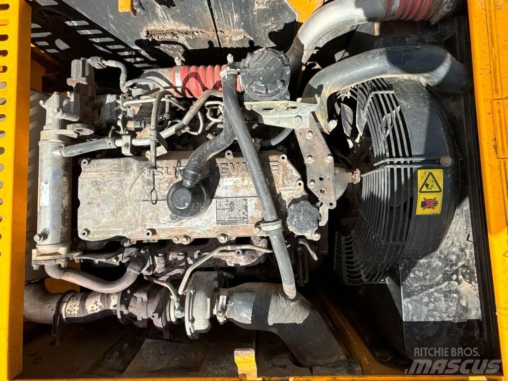 JCB JS 260 LC Escavadoras de rastos