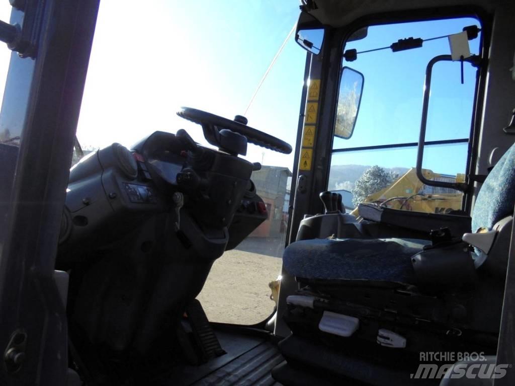 Hitachi ZW 180 Pás carregadoras de rodas
