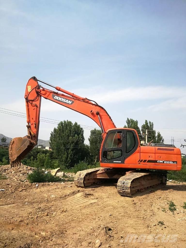 Doosan dx225 Escavadoras de rastos