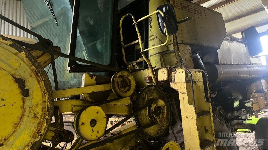 New Holland 8050 Ceifeiras debulhadoras