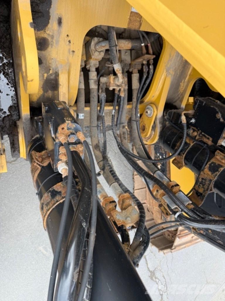 CAT 374 F L Escavadoras de rastos