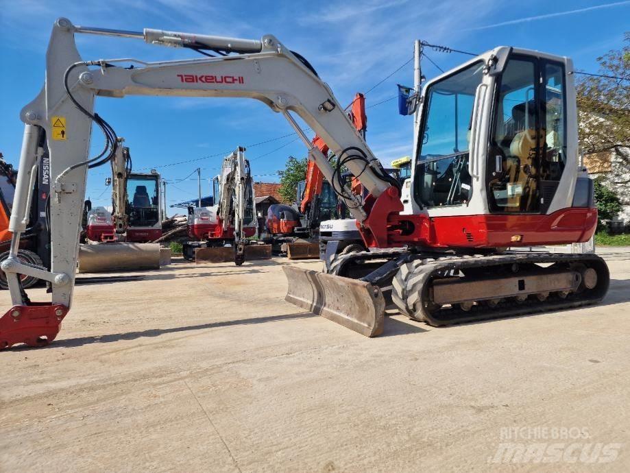 Takeuchi TB250 Mini Escavadoras <7t