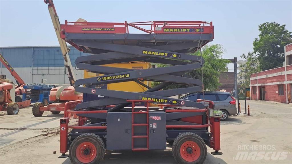 SkyJack 8841RT Elevadores de tesoura