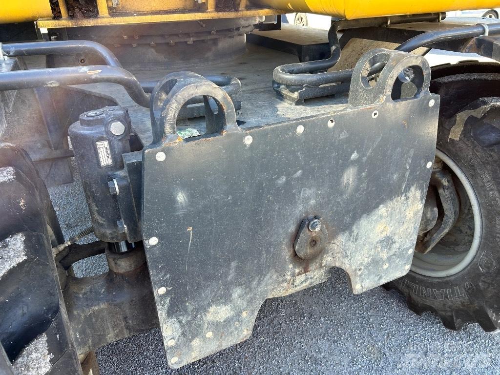 Komatsu PW148 -10 Escavadoras de rodas