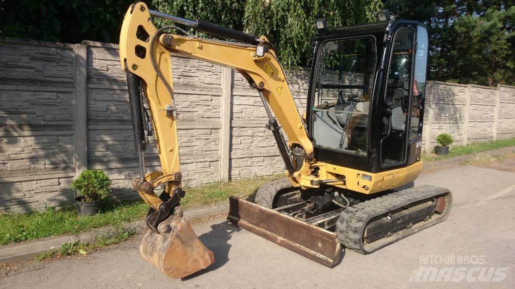 CAT 302.7 D Escavadoras Midi 7t - 12t