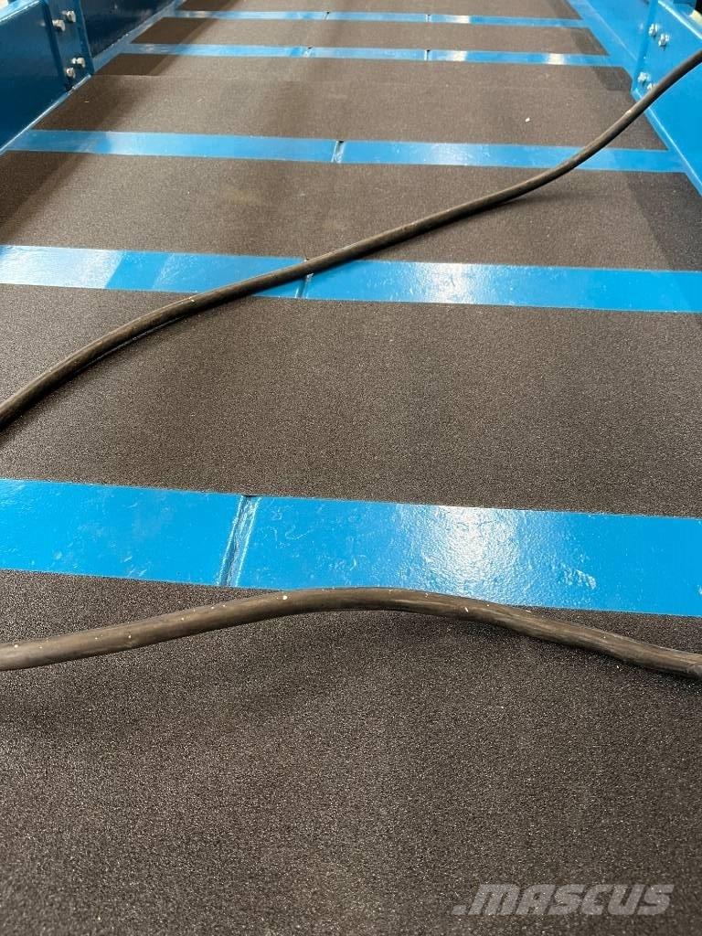  up richt X32N Elevadores de tesoura