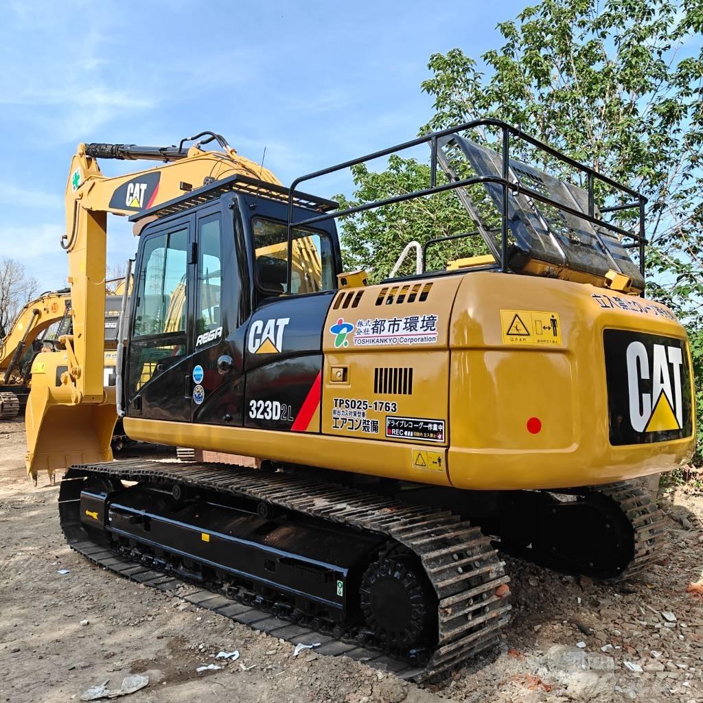 CAT 323D2L Escavadoras de rastos