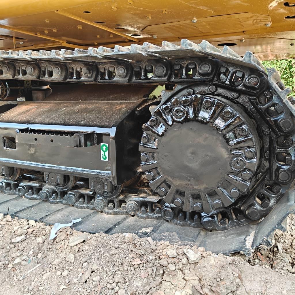 CAT 323D2L Escavadoras de rastos