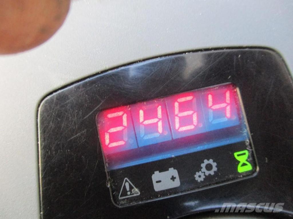 Toyota LPE250 Porta-paletes com plataforma