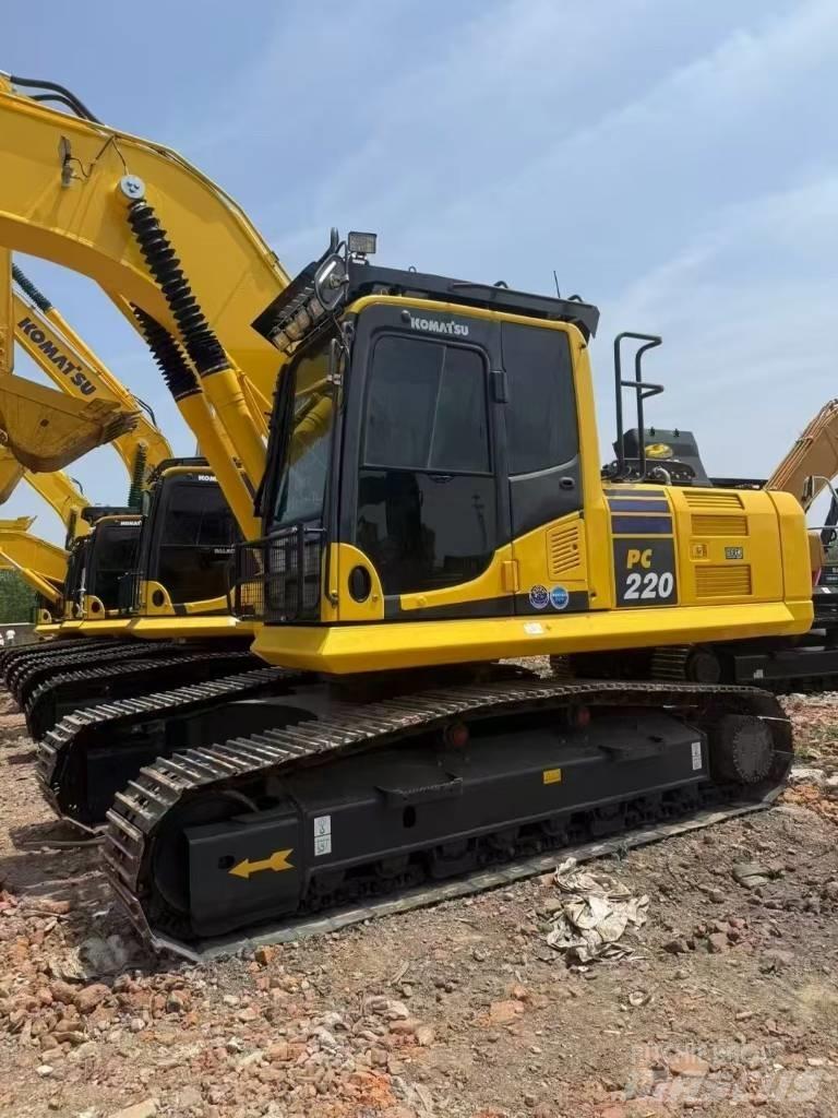 Komatsu 220LC-8 Escavadoras de rastos
