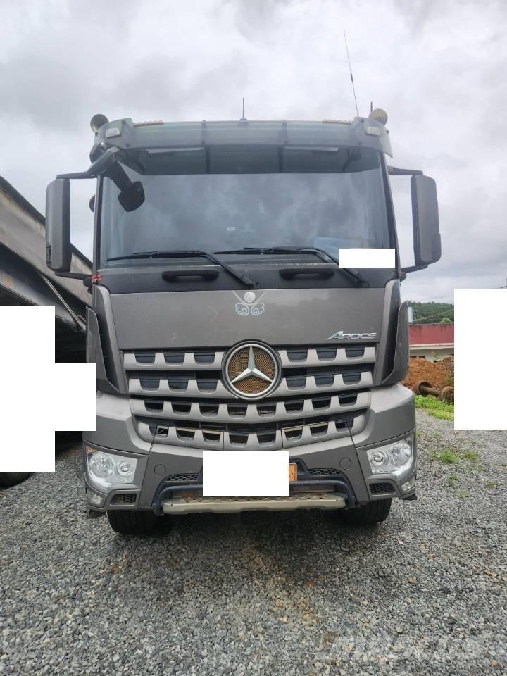 Mercedes-Benz 3951 Dumpers de obras