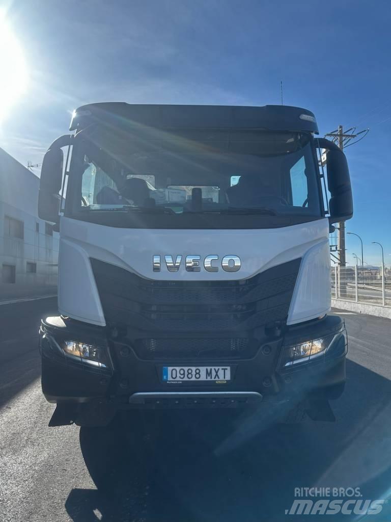 Iveco T-WAY 450 Camiões grua