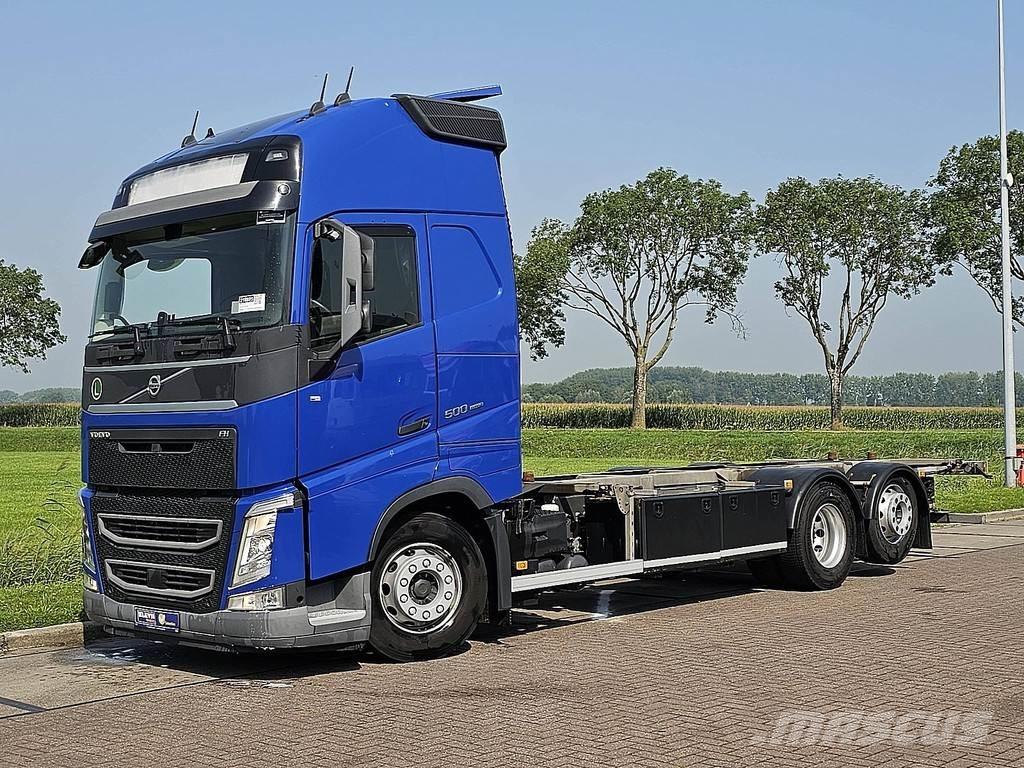 Volvo FH 500 Camiões caixa desmontável com elevador de cabo