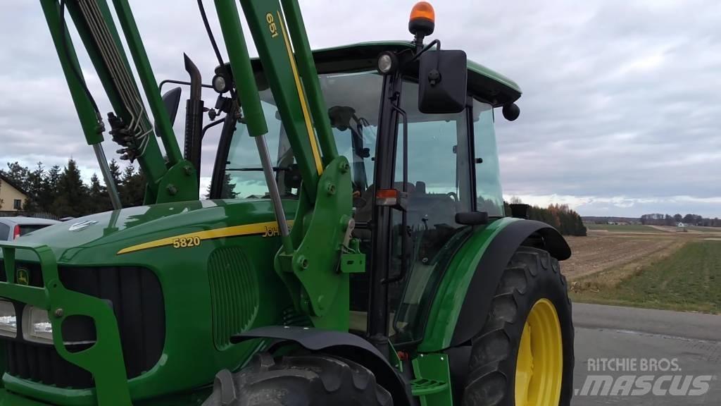 John Deere 5820 Tratores Agrícolas usados