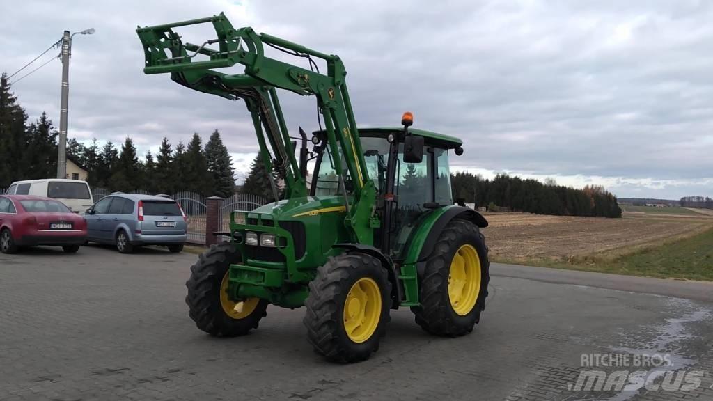 John Deere 5820 Tratores Agrícolas usados