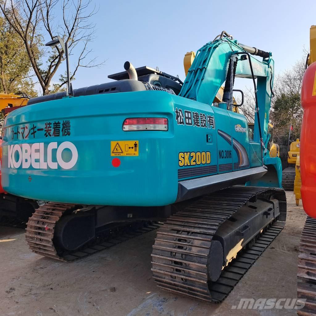 Kobelco SK200-8 Escavadoras de rastos