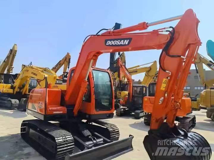 Doosan DX 80 - 9C Mini Escavadoras <7t
