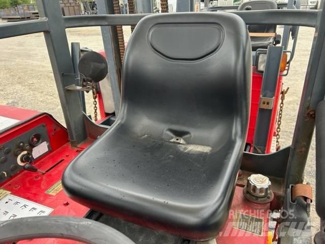 Moffett M5500 Empilhadores todo-terreno