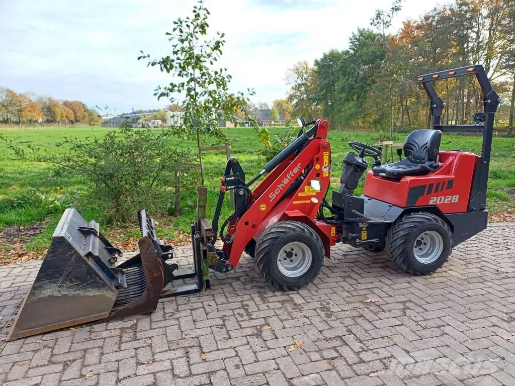 Schäffer 2028 Carregadora multifunções
