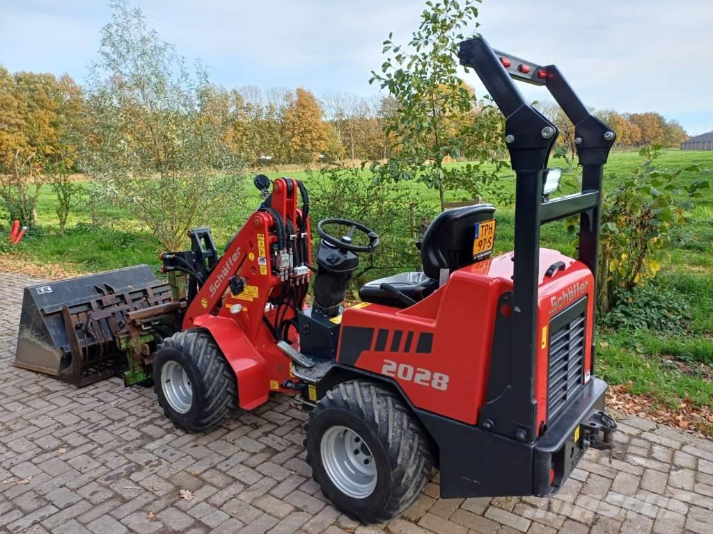 Schäffer 2028 Carregadora multifunções