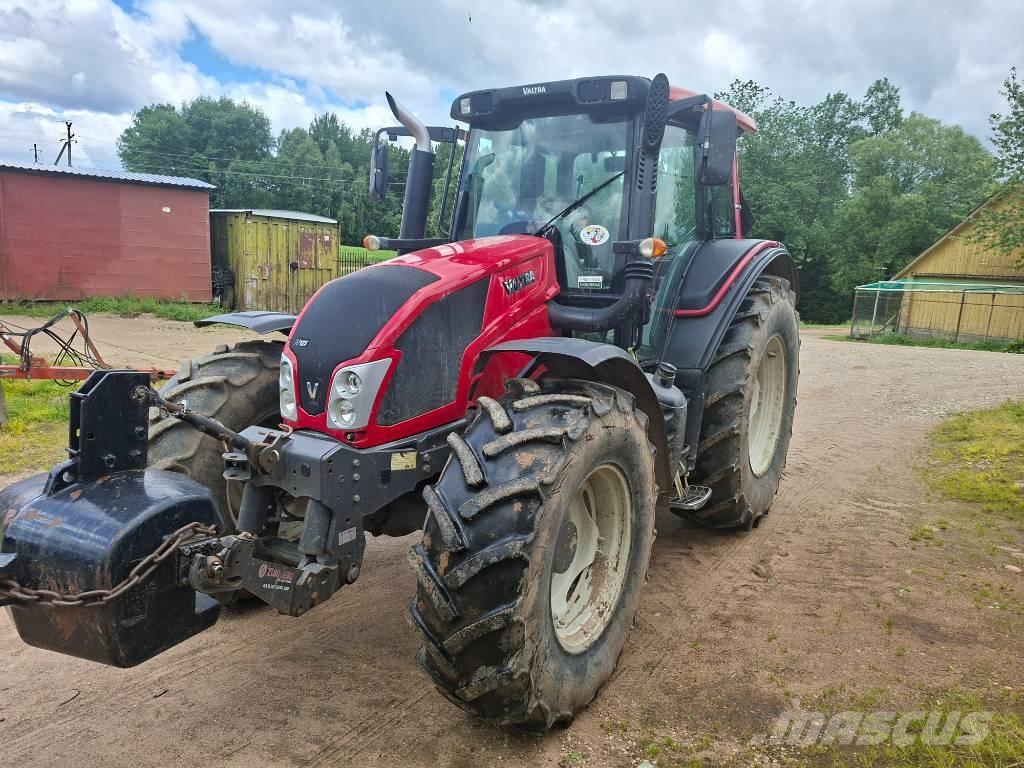 Valtra N 123 Tratores Agrícolas usados
