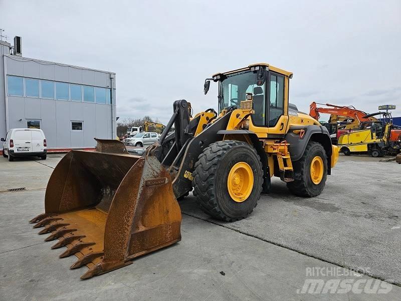 Volvo L 120 H Pás carregadoras de rodas