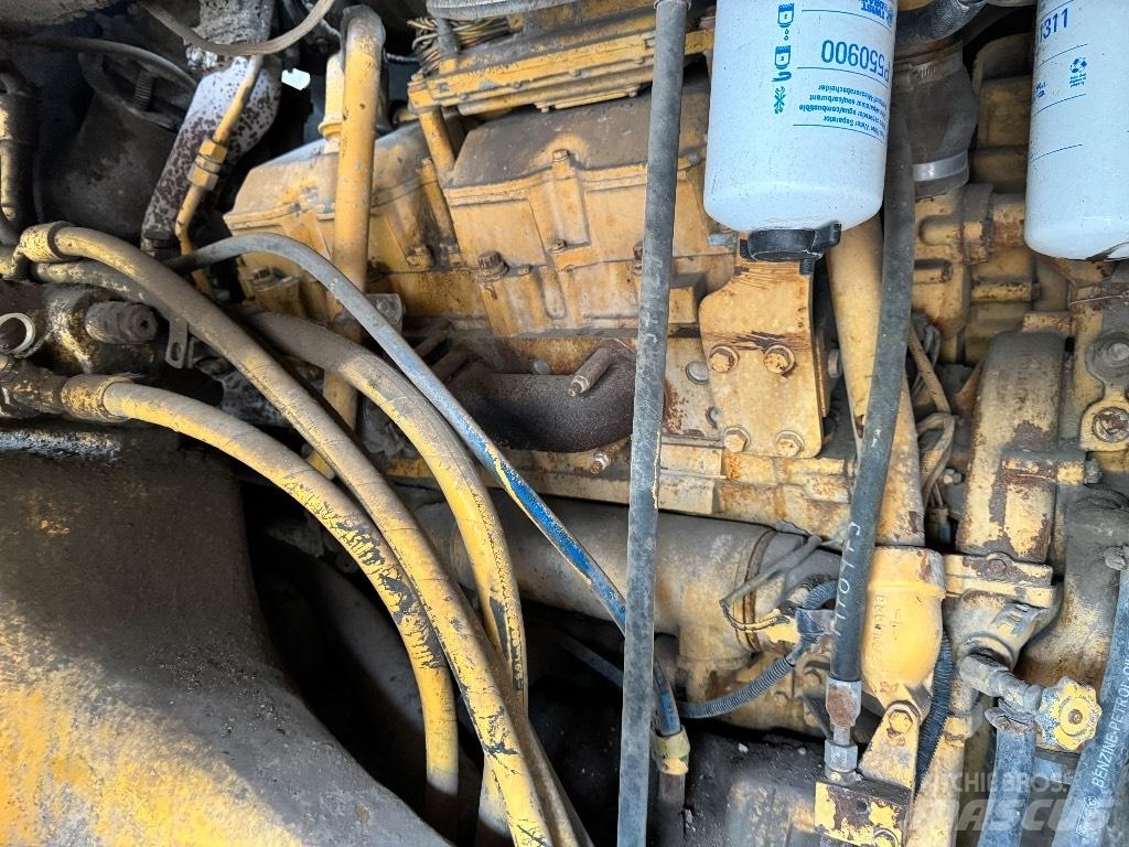CAT 771 D Camiőes dumper basculantes rígidos