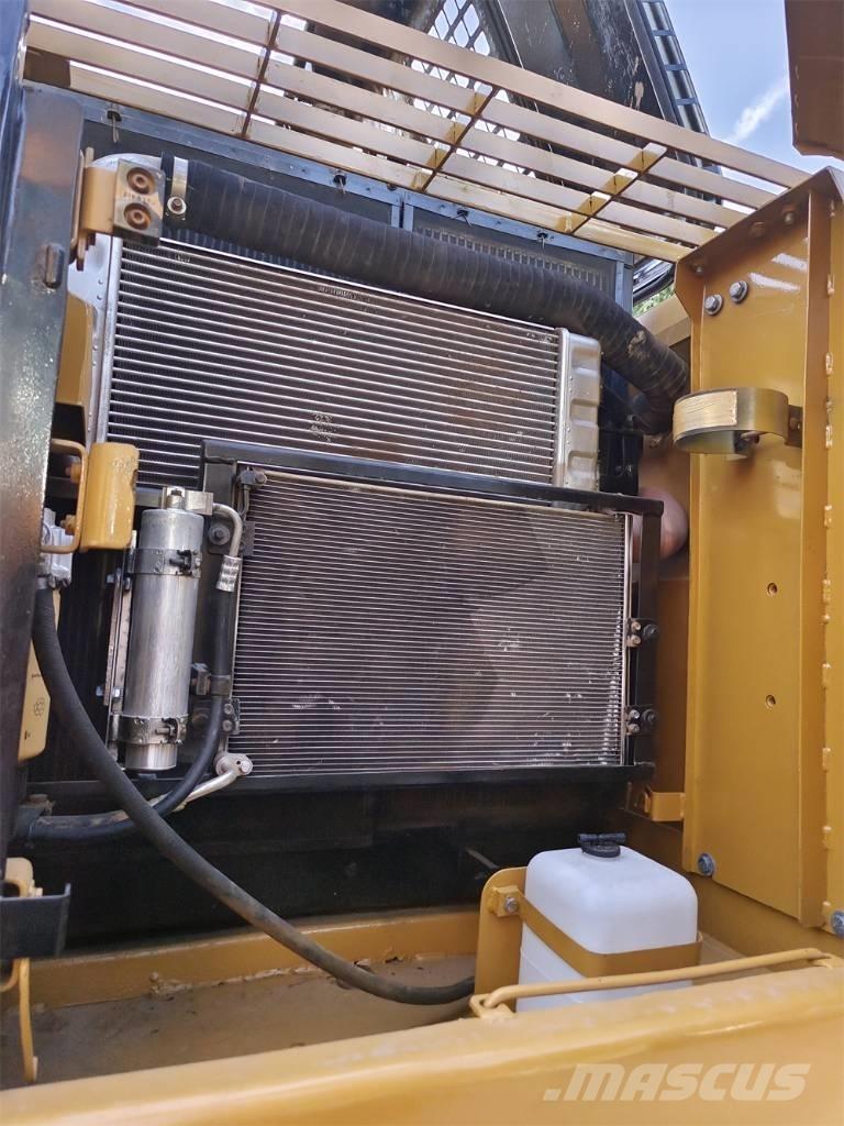CAT 320 D Escavadoras de rastos