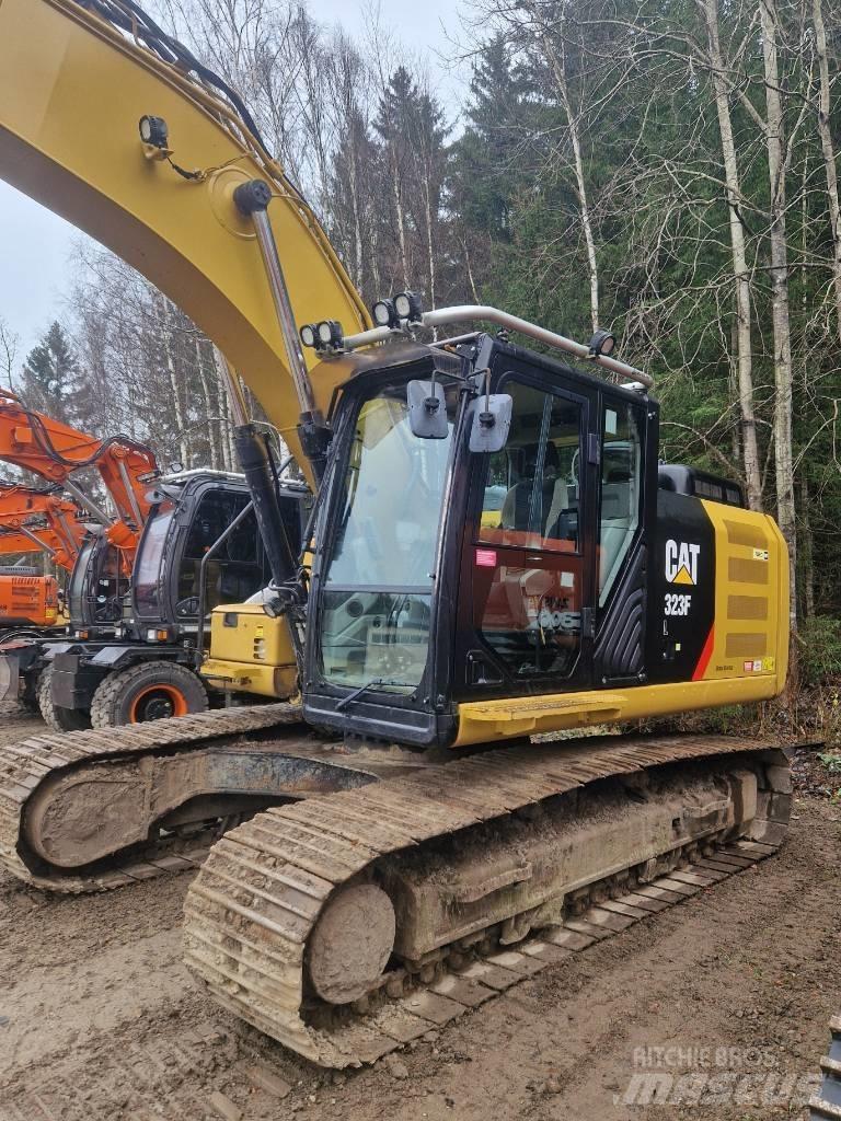 CAT 323 F L Escavadoras de rastos
