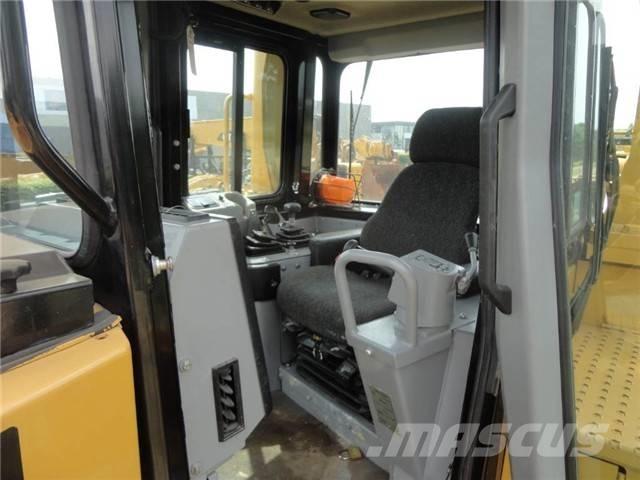 CAT D 8 R Dozers - Tratores rastos