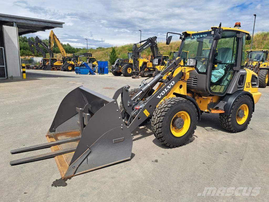 Volvo JL25H Carregadoras de direcção deslizante