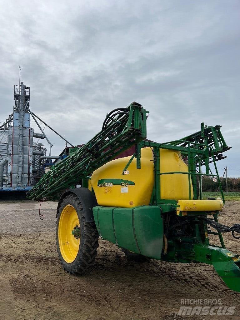 John Deere 740 Pulverizadores rebocados