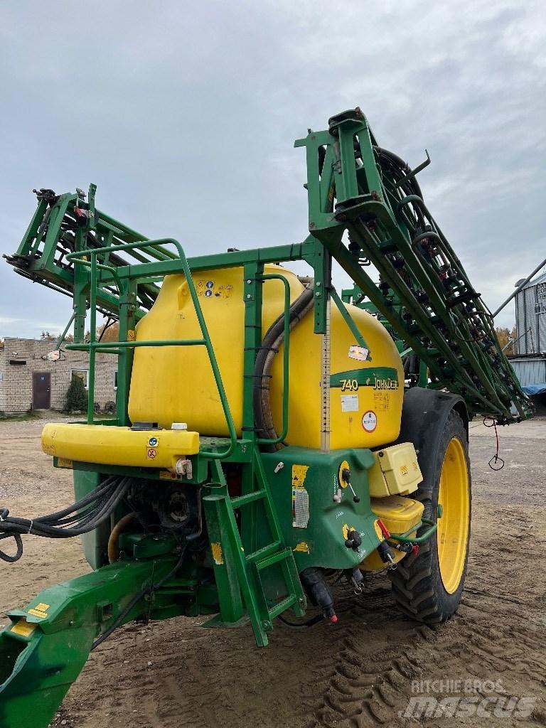 John Deere 740 Pulverizadores rebocados