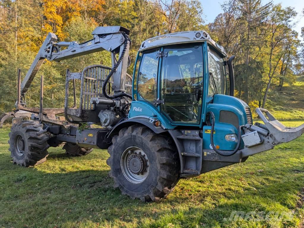 Pfanzelt Felix Forwarders florestais