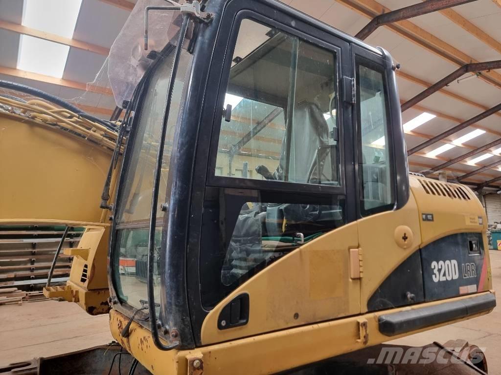 CAT 320 D FOR PARTS Escavadoras de rastos