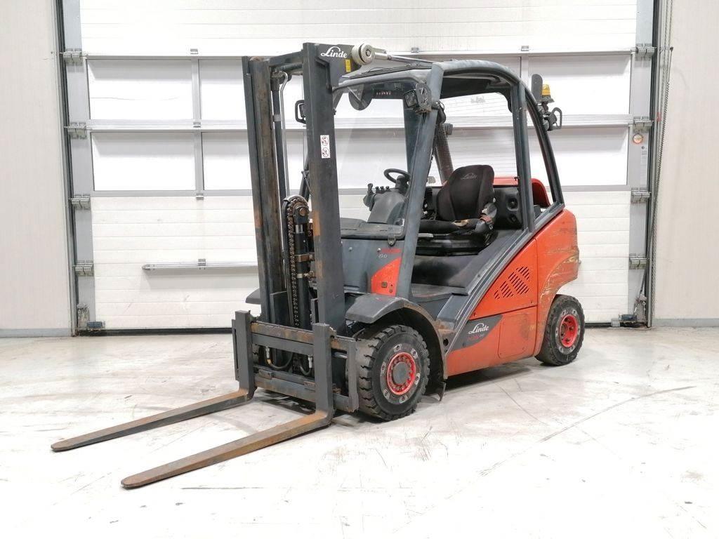 Linde H25T-02 Empilhadores a gás