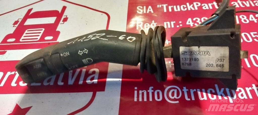 Scania R 420.   1373190 Cabines e interior