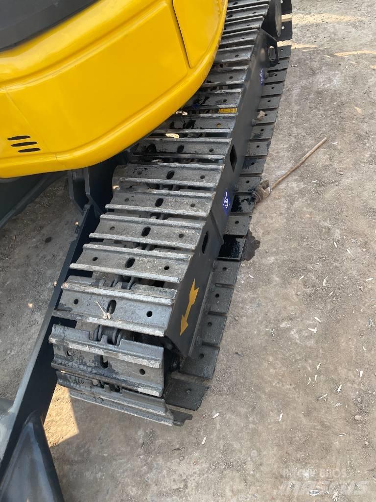 Komatsu PC 35 Mini Escavadoras <7t