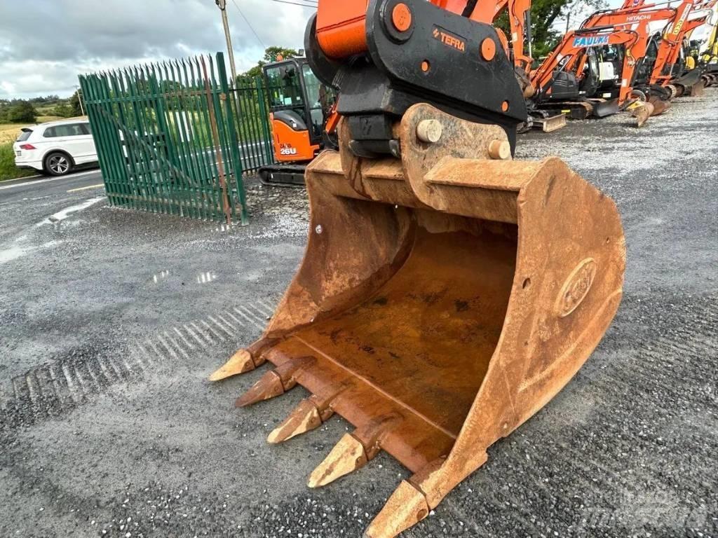 Hitachi ZX 350 LC-6 Escavadoras de rastos
