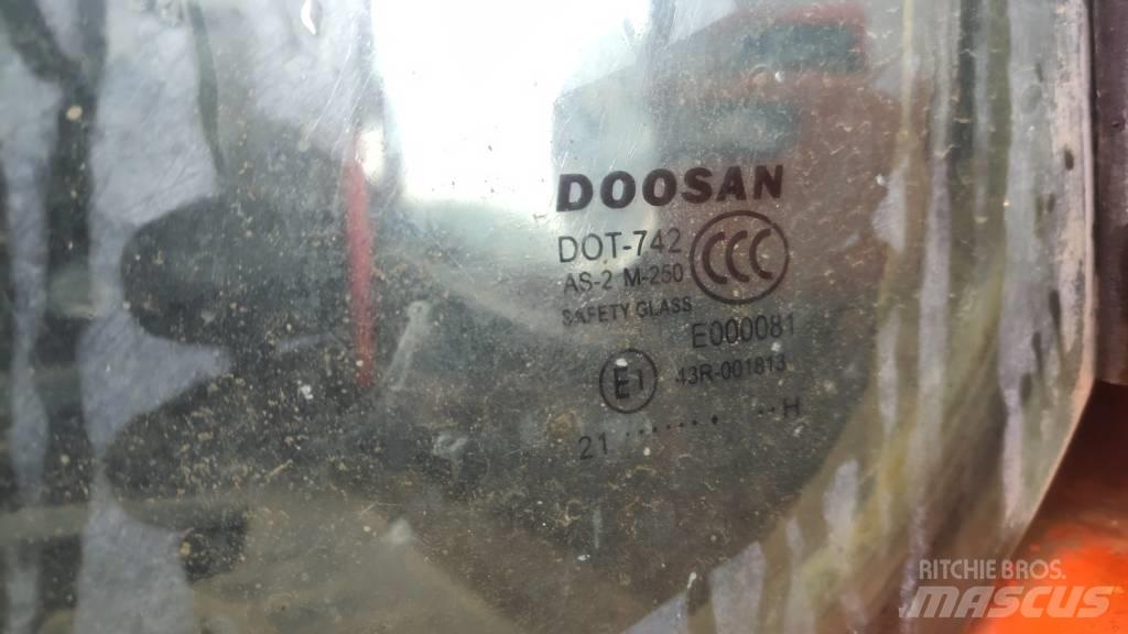 Doosan DX225LC-9C Escavadoras de rastos