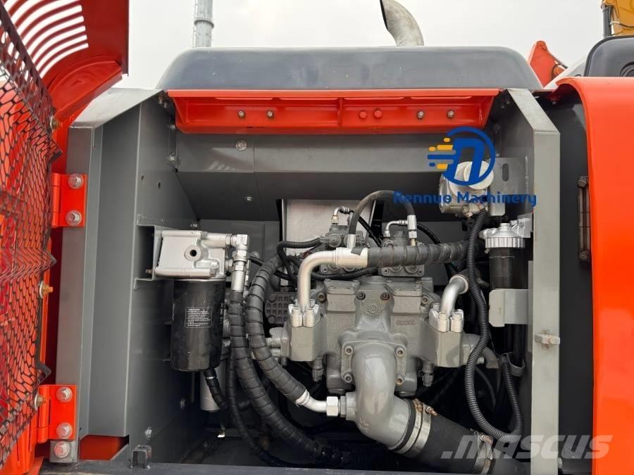 Hitachi ZX 240 Escavadoras de rastos