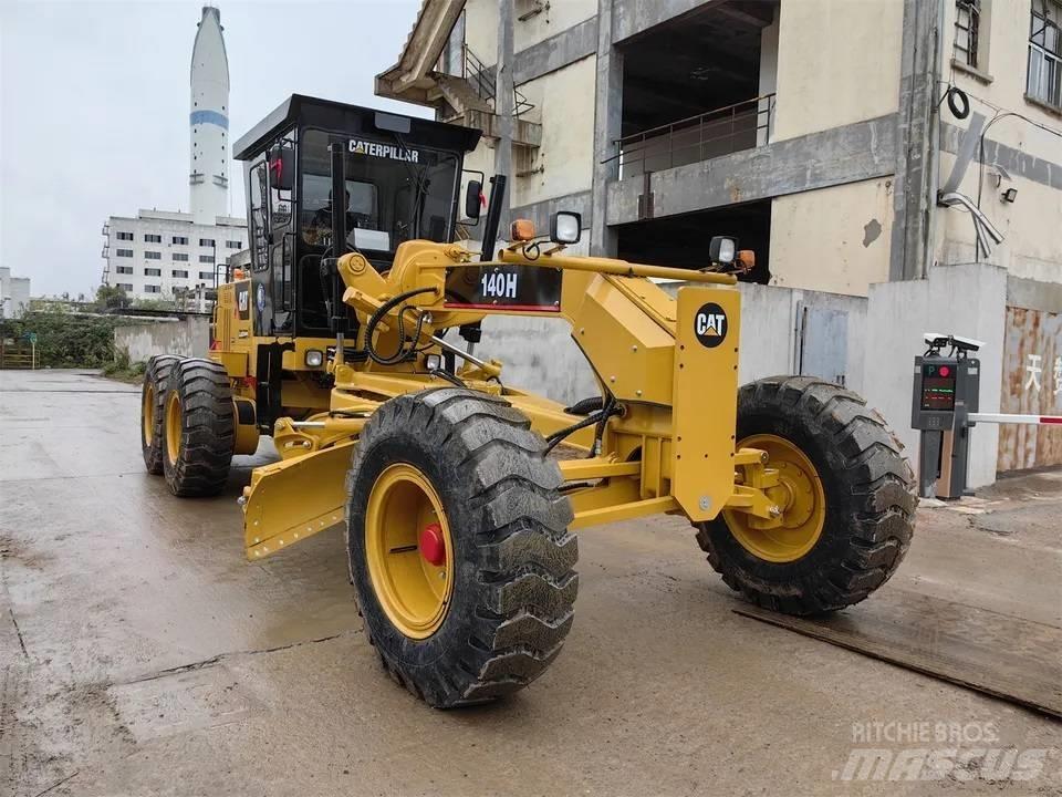 CAT 140H Motoniveladoras