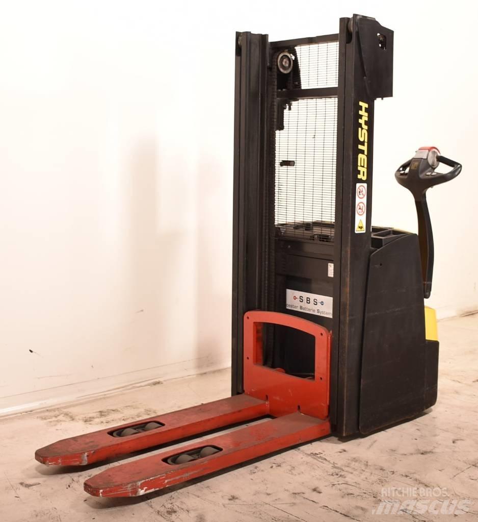 Hyster S1.4 Empilhador para operador externo