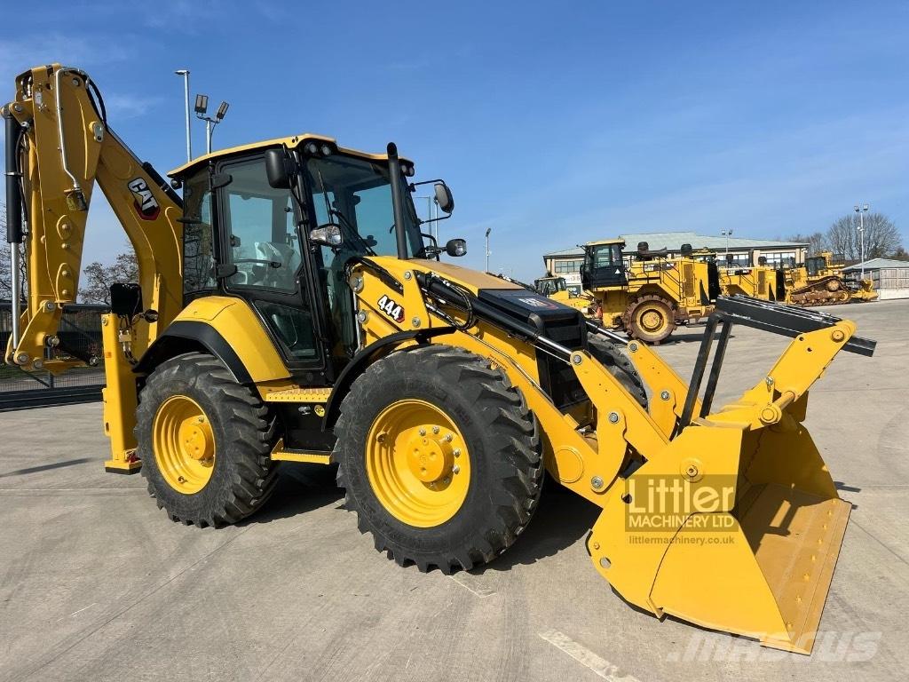 CAT 444 Retroescavadoras